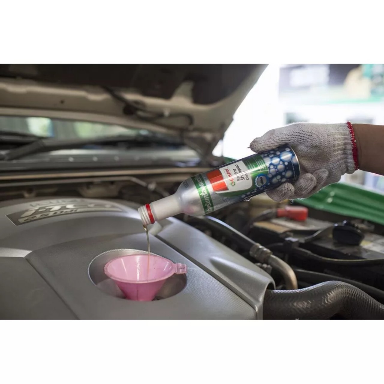 CASTROL- Dung dịch súc rửa động cơ ô tô xe máy làm sạch cặn bẩn cao câp loại tốt