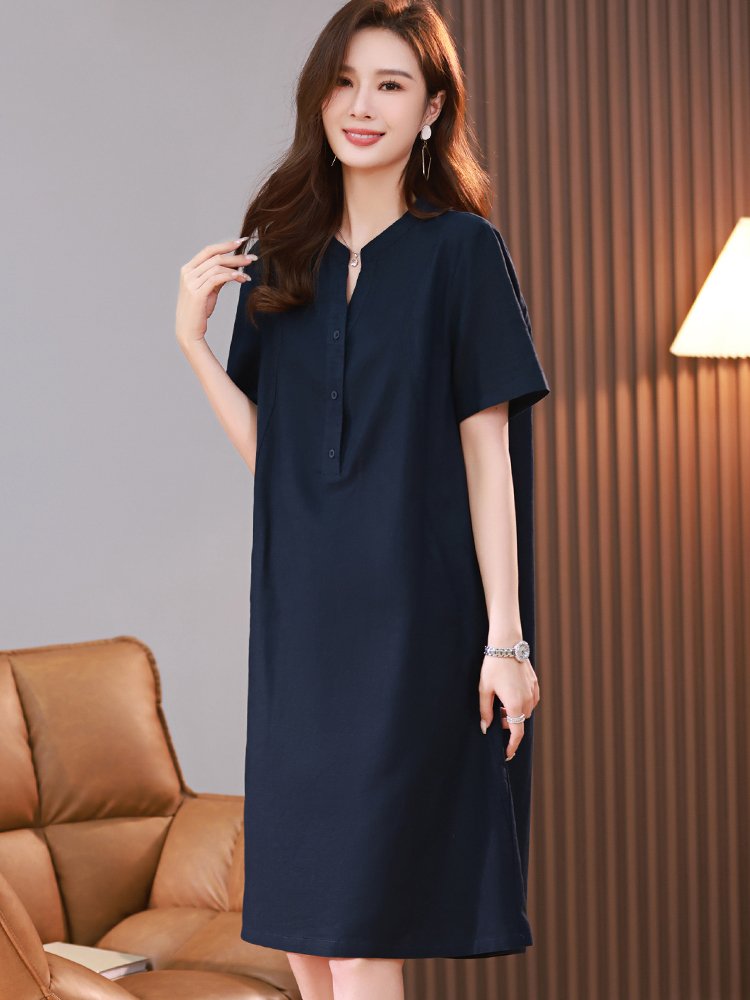 Đầm suông cổ chữ V thiết kế đơn giản, trẻ trung được nhiều khách hàng ưa chuộng da199