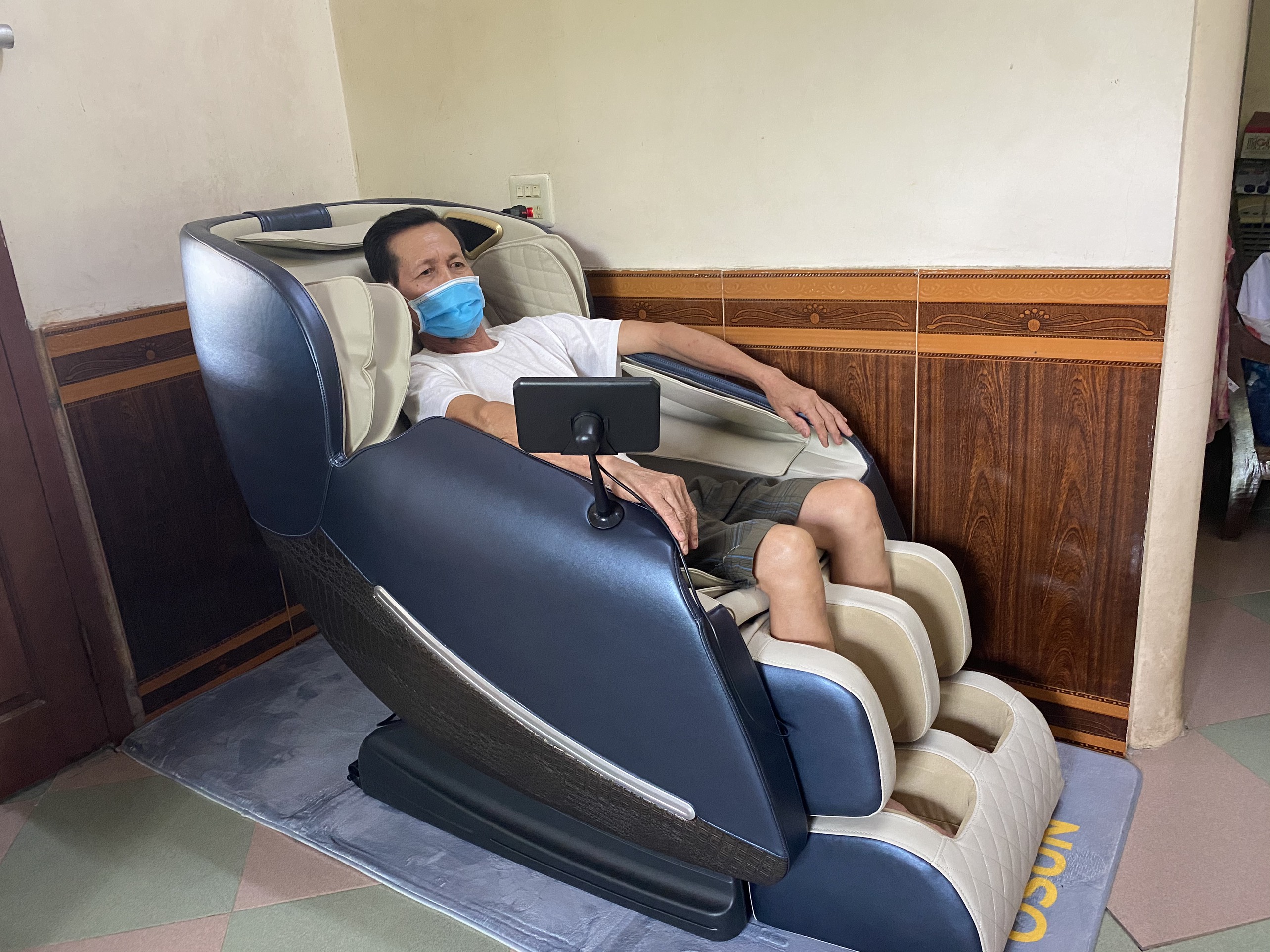 Ghế massage toàn thân OSUN SK-266 Tặng kèm Xe đạp tập + Bạt phủ ghế + Bình xịt vệ sinh ghế + Thảm kê ghế