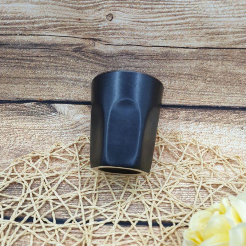 Cốc ly sứ dáng trụ cao 10cm dung tích 150ml chân cốc lục giác men 2 màu nâu đen.