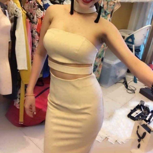 Đầm body cúp hở bụng sexy