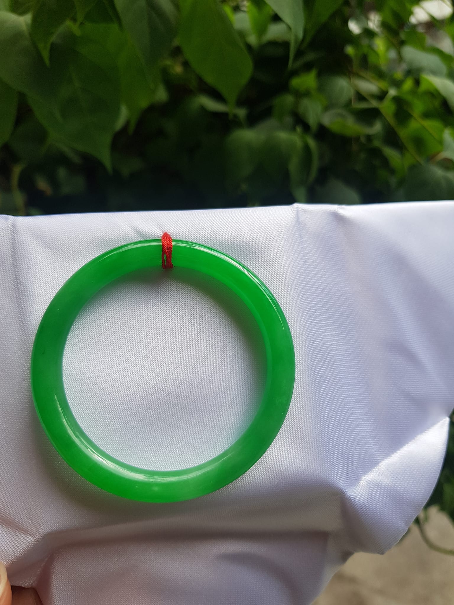 Vòng tay đá cẩm thạch Lý K 49A Sao size 49mm x 7mm Màu xanh lá bóng đẹp mạng Mộc Hỏa ạ Nữ tay nhỏ 45kg - 49kg đeo trẻ đẹp ạ