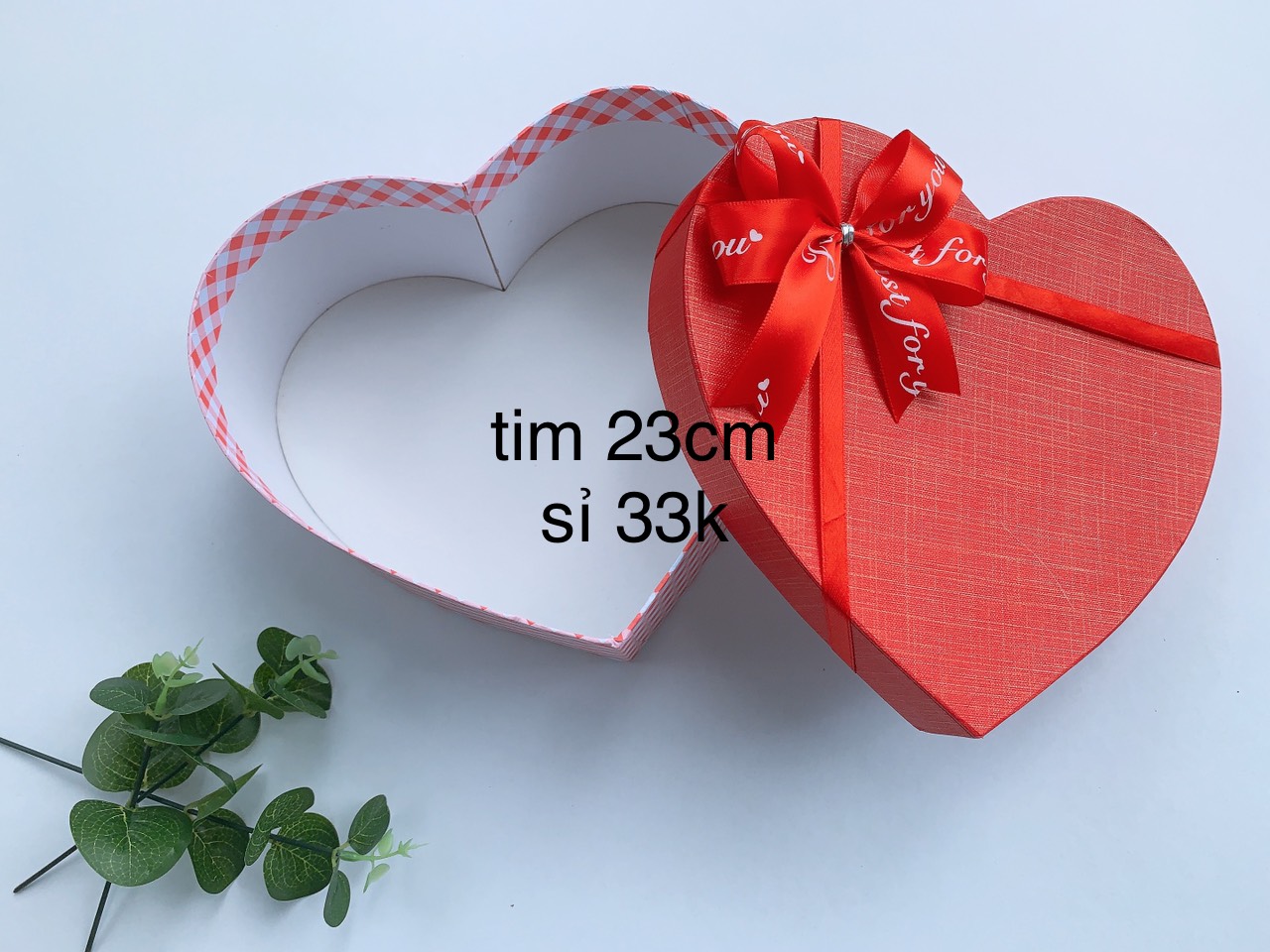 hộp giấy cứng cao cấp, vuông 14 cao 7cm