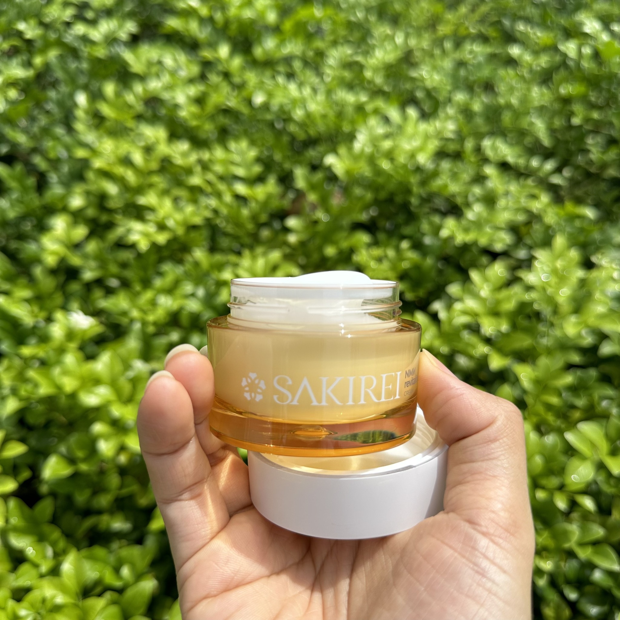 Combo Xịt NMN, HA Sakirei &amp; Kem dưỡng da Sakirei NMN Revitalize từ Nhật Bản