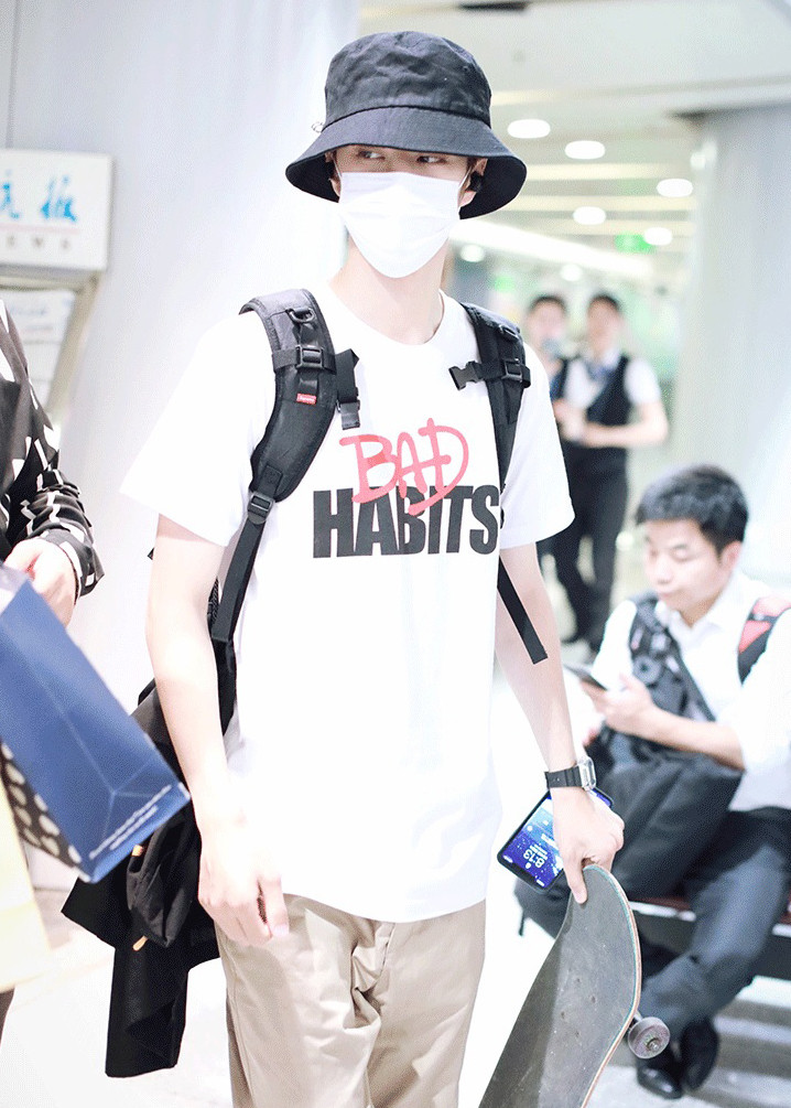 Áo thun Vương Nhất Bác Wang Yibo