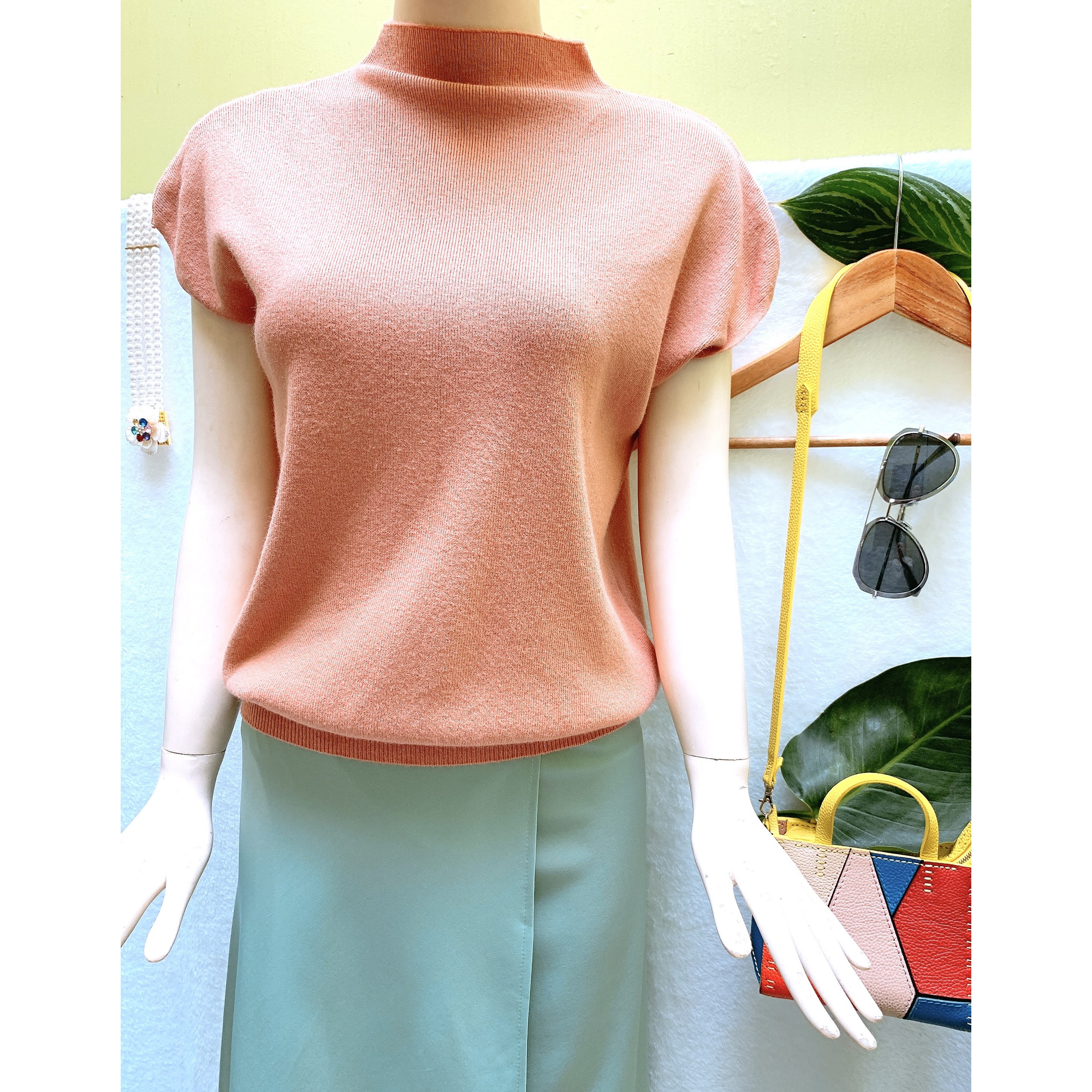Áo len cổ lọ tay cánh dơi sát nách cực xinh