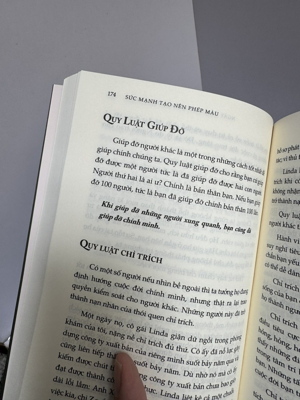 (Một Ấn Phẩm Của Quỹ Napoleon Hill) SỨC MẠNH TẠO NÊN PHÉP MÀU – Tăng Cường Tâm Trí Và Trẻ Hóa Sức Khỏe Của Bạn – Bác sĩ Arnold Fox &amp; Tiến sĩ Barry Fox – Hà An dịch – Tân Việt Books – NXB Dân Trí