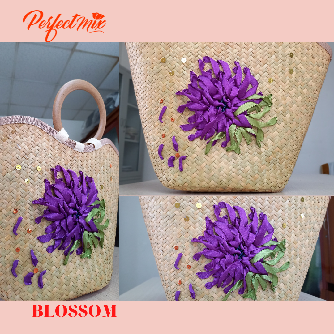 Túi đi biển-giỏ cỏ bàng, giỏ thêu tay trực tiếp- thêu ribbon tinh tế và hài hòa màu sắc.
