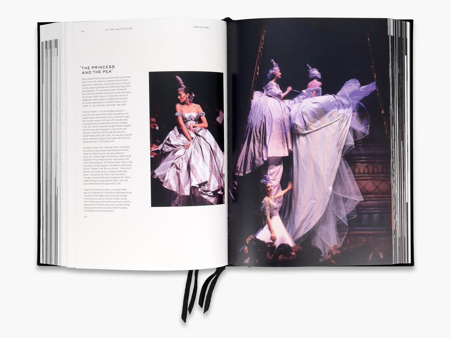 Artbook - Sách Tiếng Anh - Givenchy Catwalk: The Complete Collections