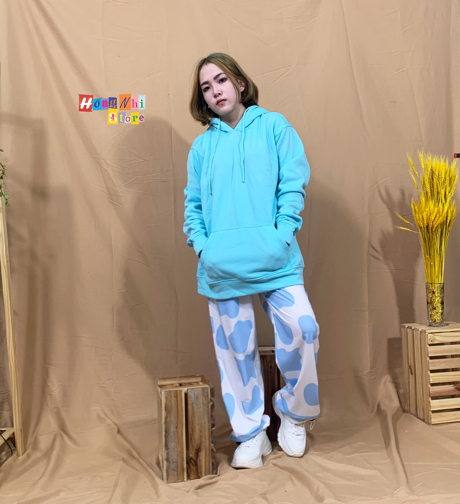 Áo Hoodie Trơn Màu Xanh Ngọc Cao Cấp Dáng Rộng Unisex Nam Nữ Mặc Được - MM