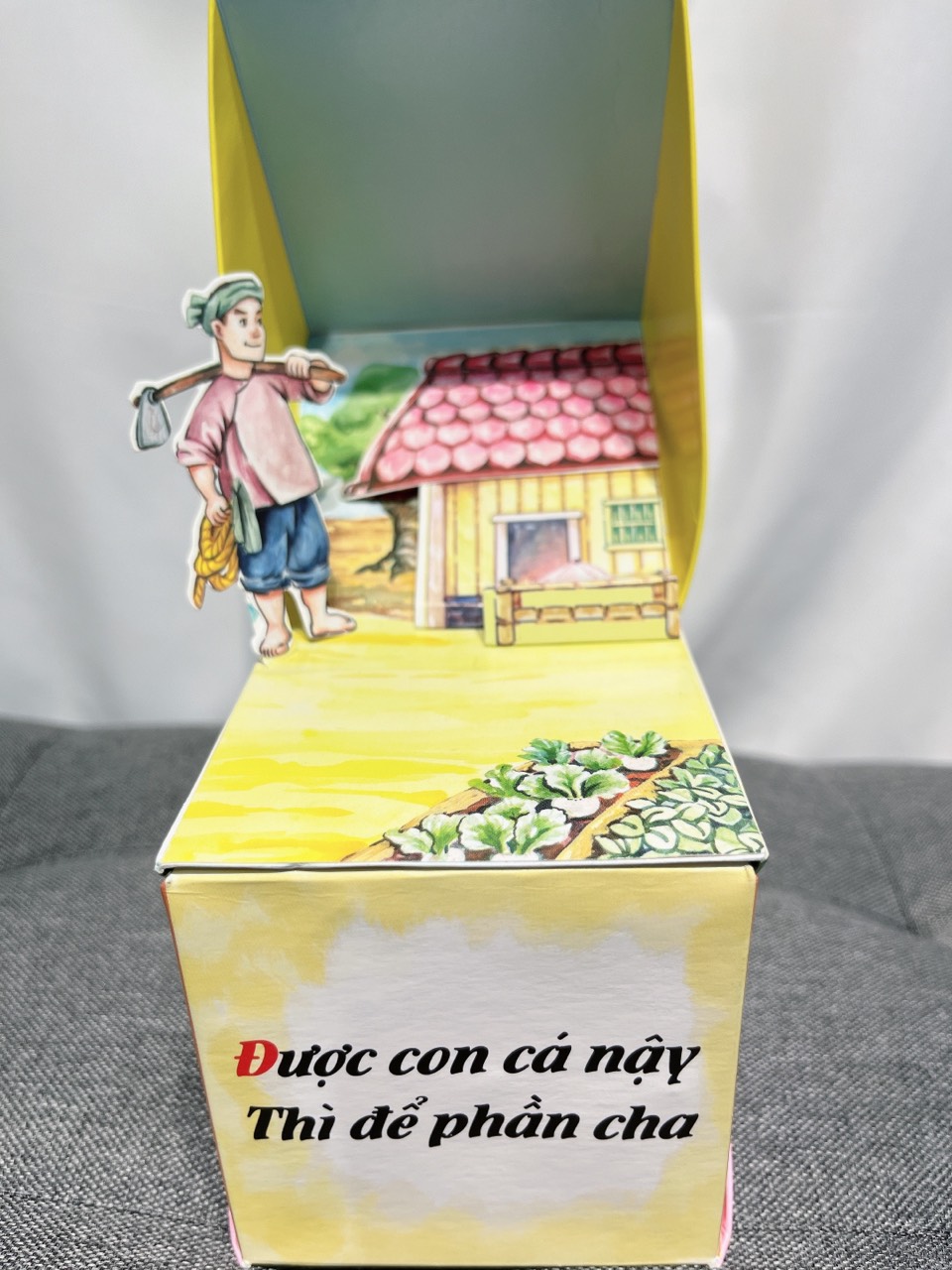 Combo Quà tặng Thiếu Nhi : Đồng Dao Nhớ Ơn - Trời Mưa Trời Gió - dựng hình