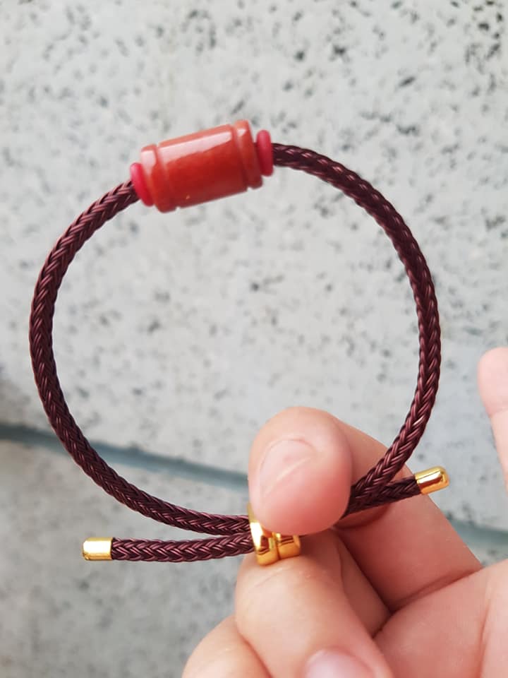 Vòng Tay Nữ Lu Trúc ĐỎ Dây Nâu Đậm Sang Kiểu Xinh Chất Liệu Đá Cẩm Thạch Tự Nhiên màu đỏ chiến thắng Dành cho tất cả Nữ mệnh Hỏa nữ mệnh Thổ đeo tốt đẹp ạ