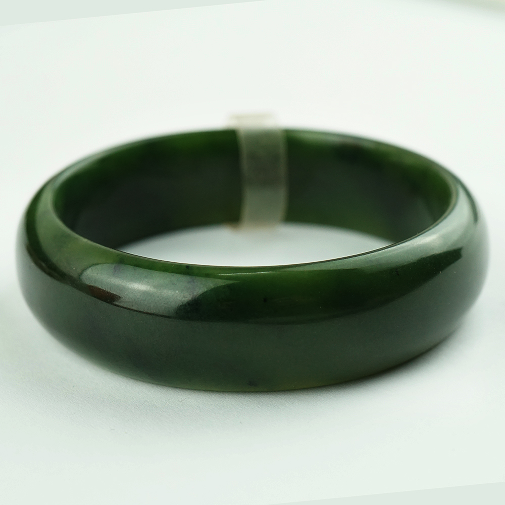 Vòng tay đá ngọc bích Nephrite tự nhiên kiểm định SJC