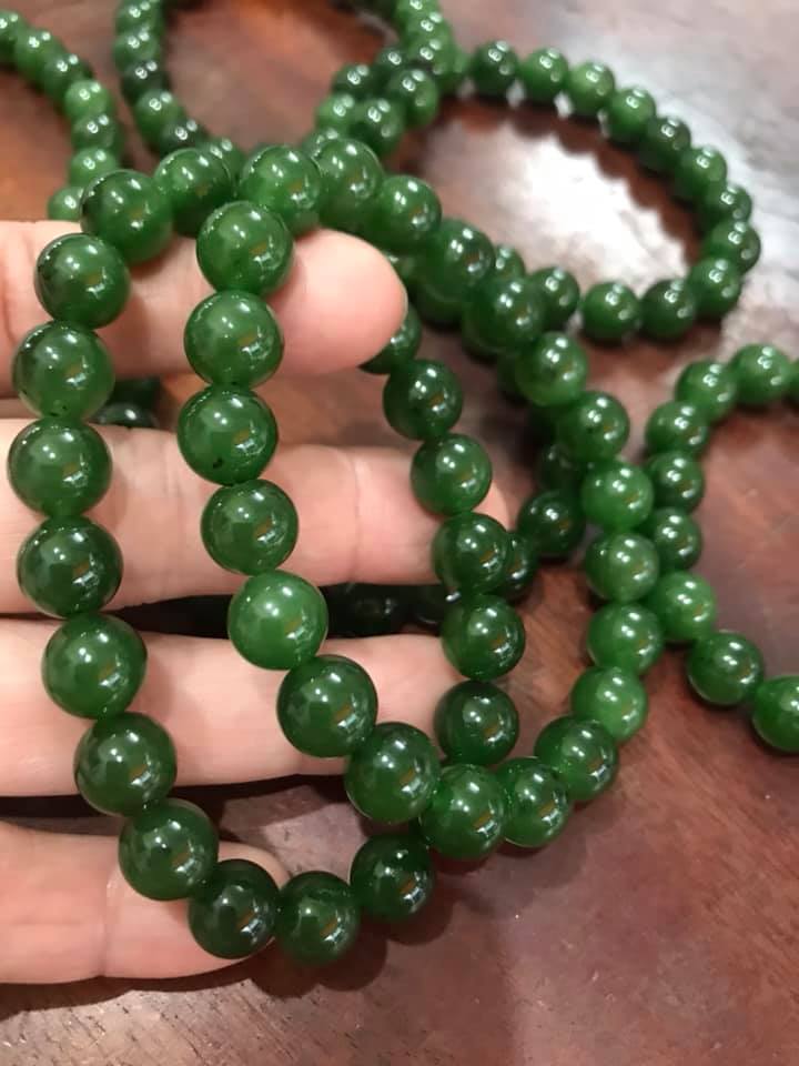 VÒNG TAY NỮ XANH HY VỌNG 9,5MM ĐÁ NGỌC JADE HAY GỌI ĐÁ NGỌC BÍCH LOẠI ĐẸP XINH TAY MỆNH MỘC HỎA ĐEO SANG