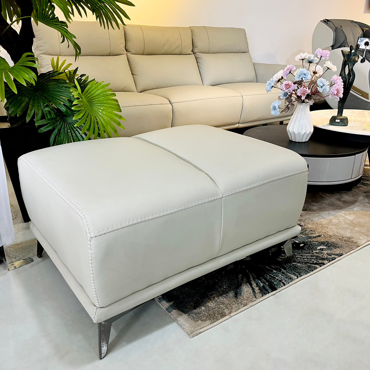 Đôn Sofa Da Bò Tiếp Xúc 1927 Xám Nhạt Alila