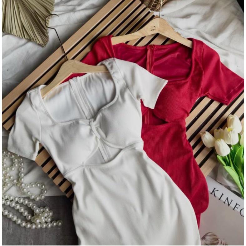 ĐẦM MIDI KHOÉT BỤNG XẺ ĐÙI