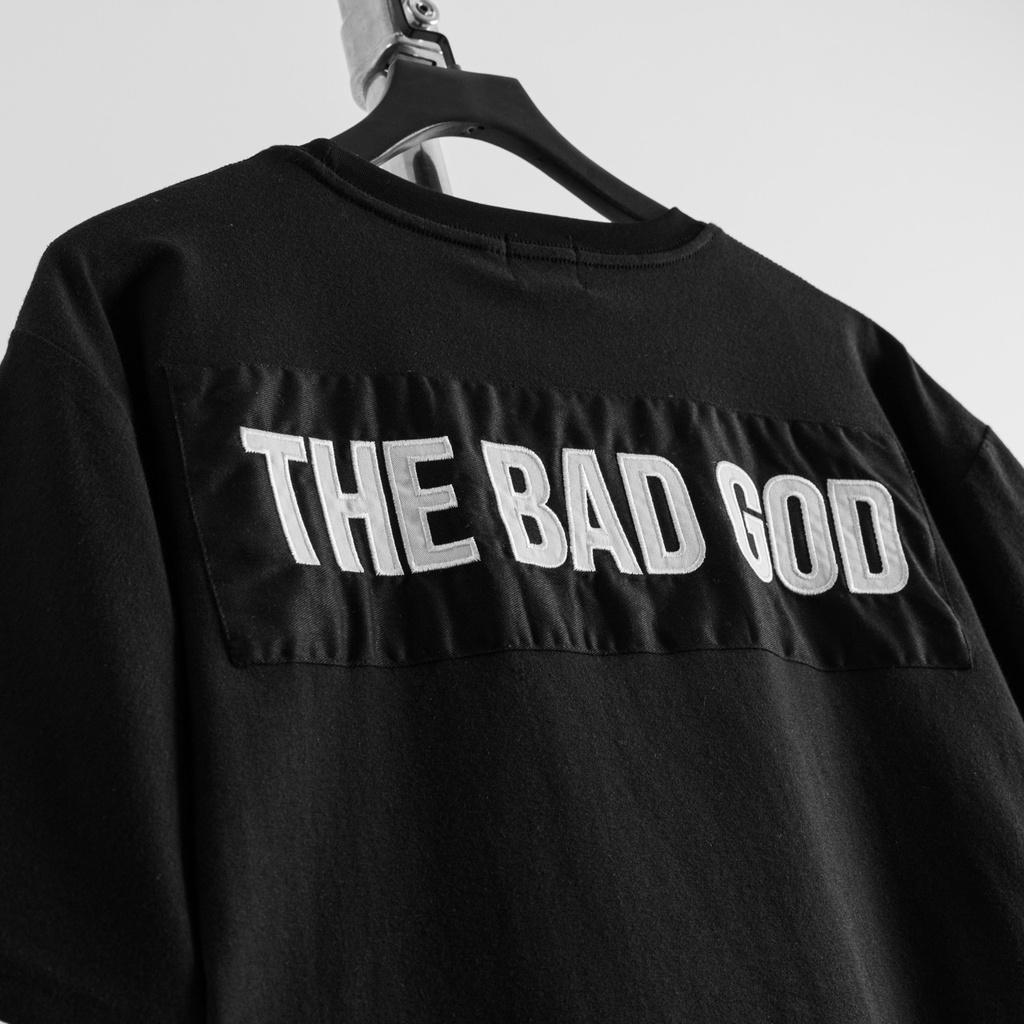 Áo thun tay lỡ The Bad God Signature tee