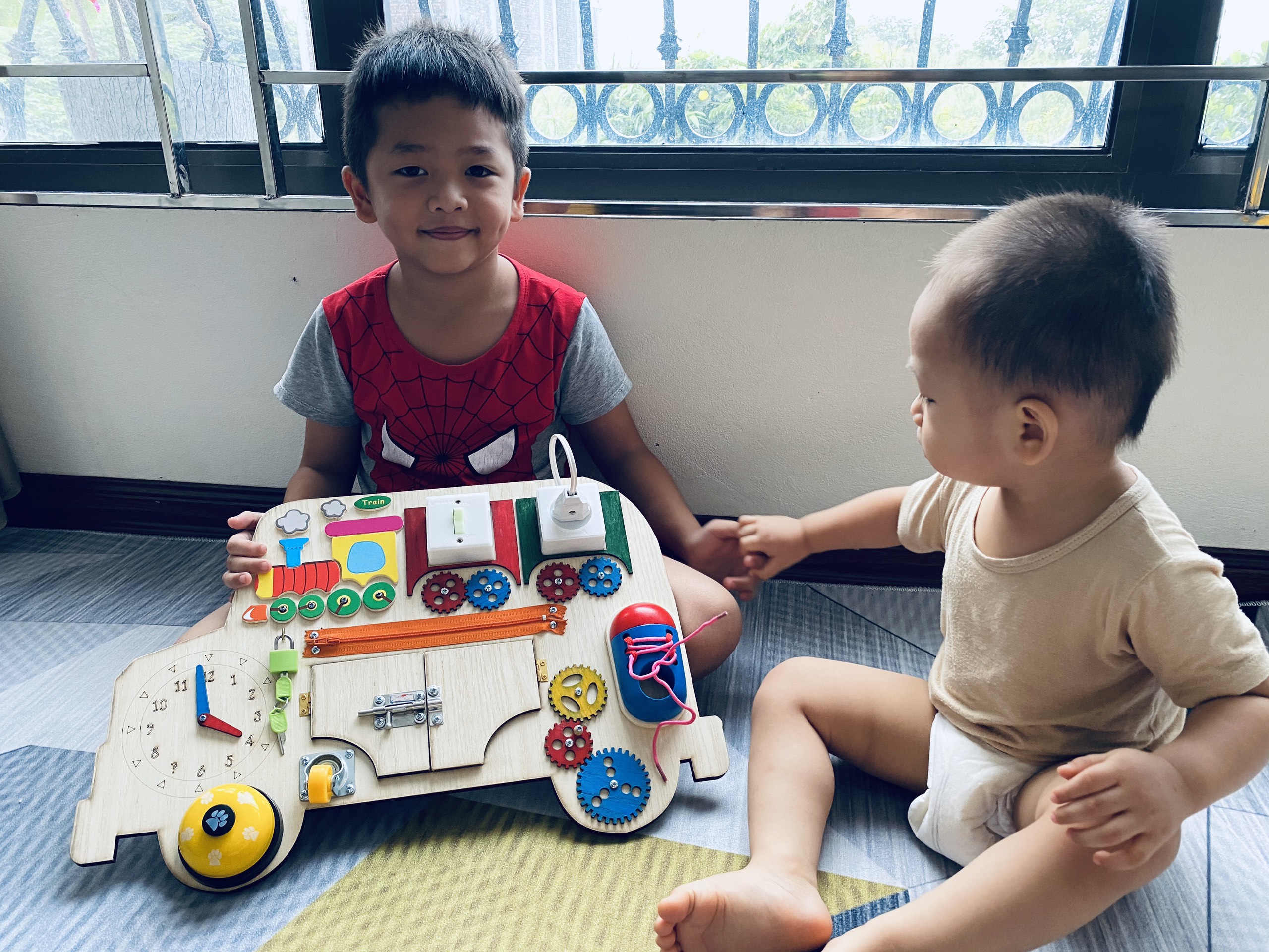 Bảng Đồ Chơi Gỗ Busy Board Benrikids Hình Ô Tô Bảng Bận Rộn Giúp Bé Học Kỹ Năng An Toàn Cho Trẻ Mầm Non Và Học Số Đếm