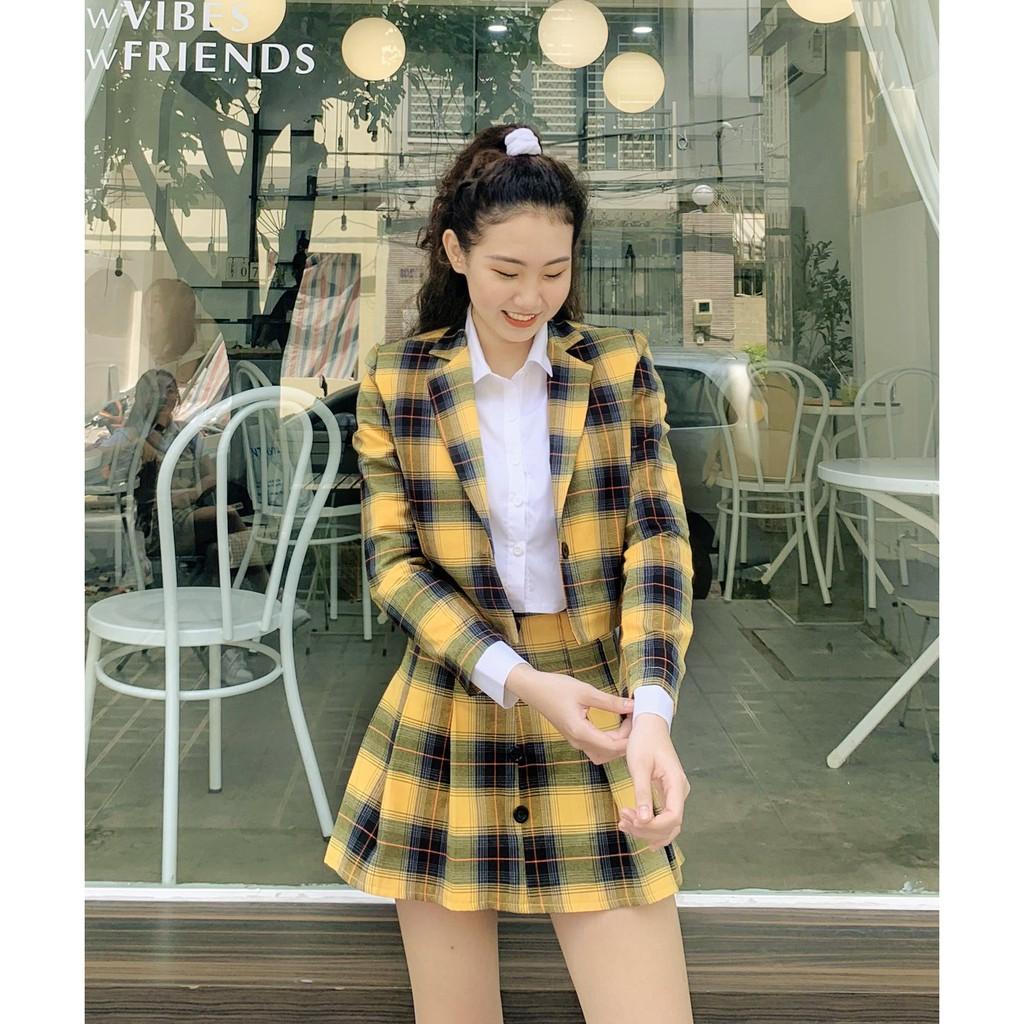 SET áo blazer croptop tay dài sọc caro vàng Dalla