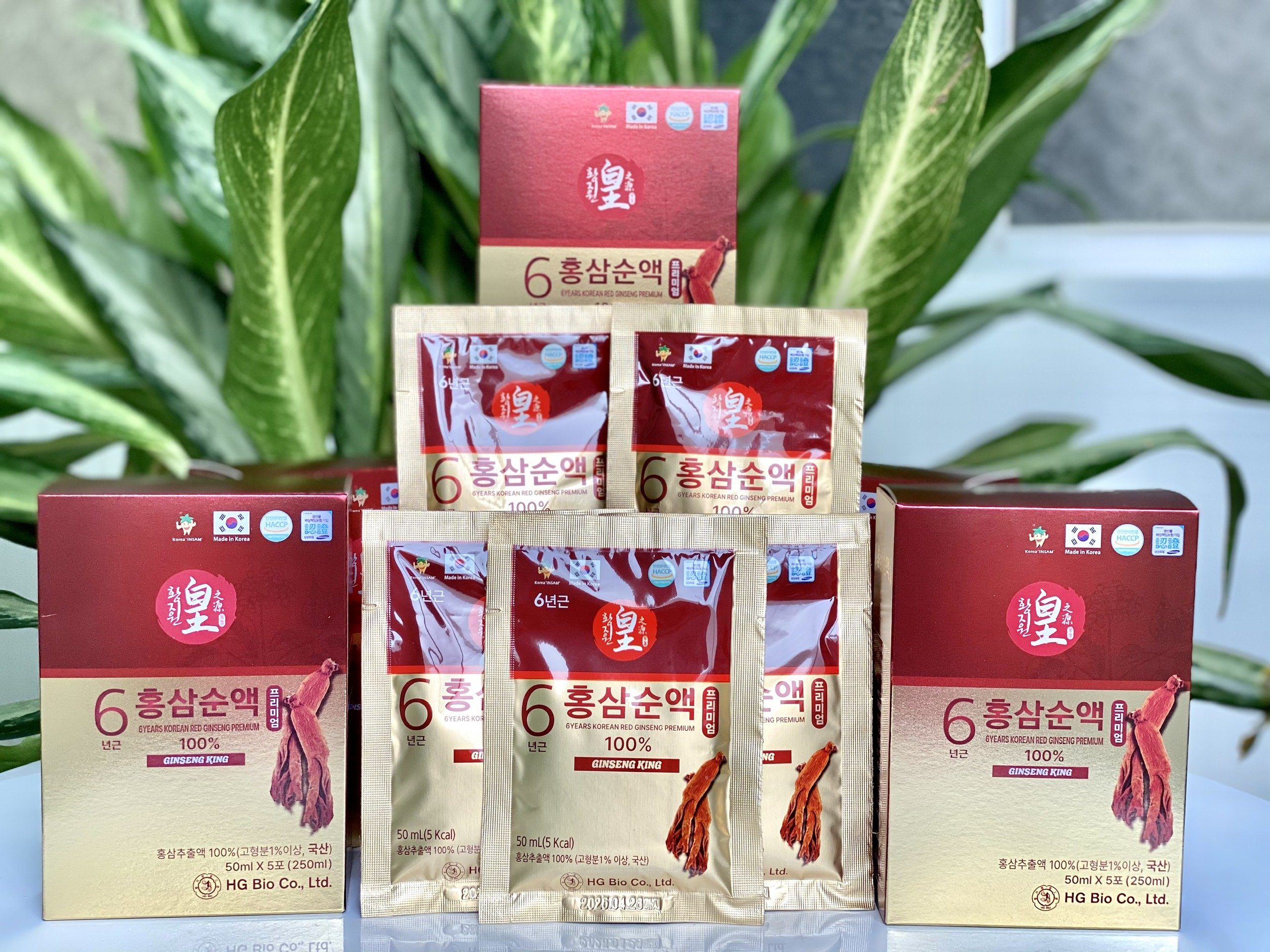 Nước hồng sâm 6 năm tuổi nguyên chất cao cấp Hàn Quốc - 6 years korean red ginseng premium