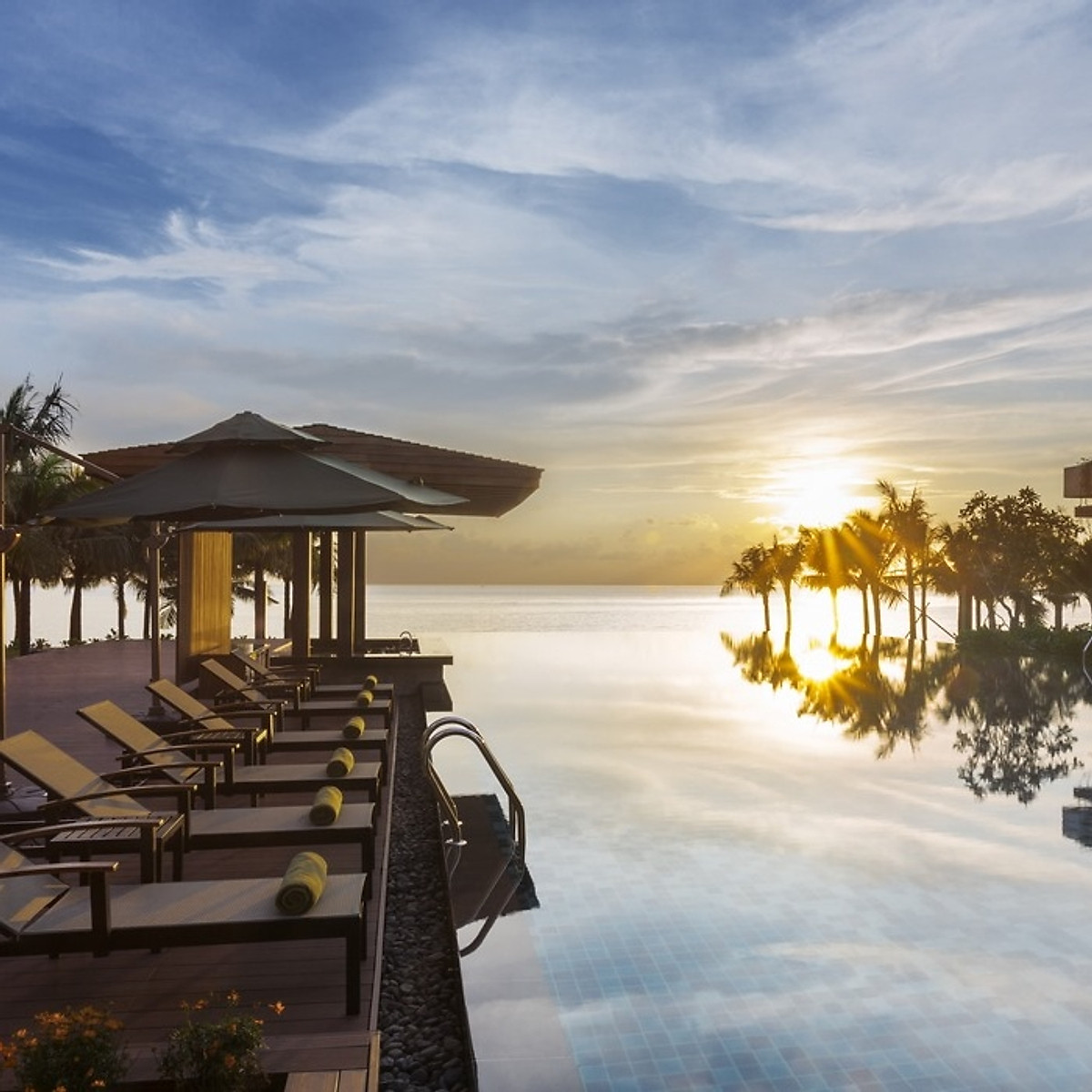 Dusit Princess Moonrise Resort 5* Phú Quốc - Buffet Sáng, Hồ Bơi Vô Cực, Bãi Biển Riêng, Xe Đón Tiễn Sân Bay, Khách Sạn Gần Trung Tâm Dương Đông