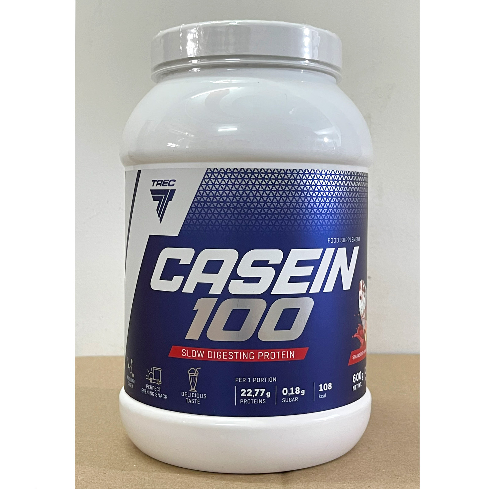 Combo Sữa tăng cơ giảm mỡ Casein 100 của TREC hỗ trợ nuôi cơ suốt ngày đêm &amp; Bình shaker 600ml (mẫu ngẫu nhiên)