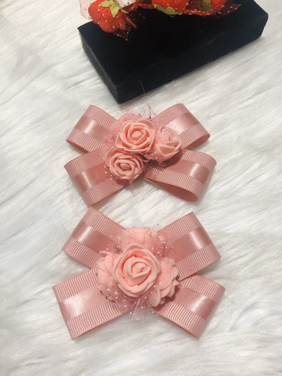 Cài áo nơ phói hoa hồng