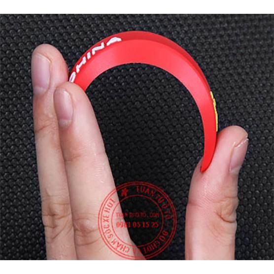 Bộ 04 miếng nhựa dán chống trầy cánh cửa ô tô