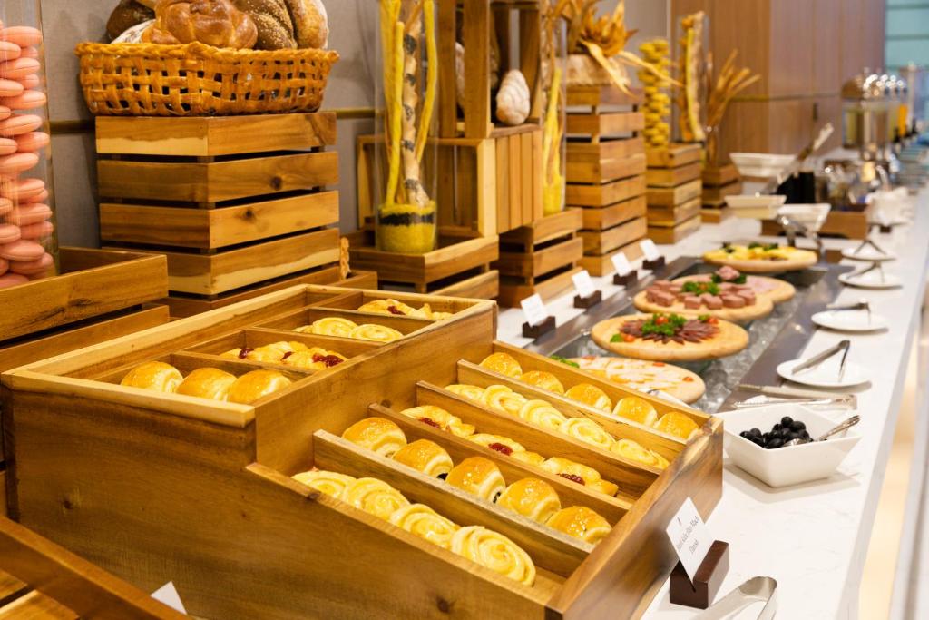 Combo 3N2D KS Virgo Hotel Nha Trang: VMB khứ hồi Hà Nội - Nha Trang + Phòng Tiêu Chuẩn + Ăn sáng