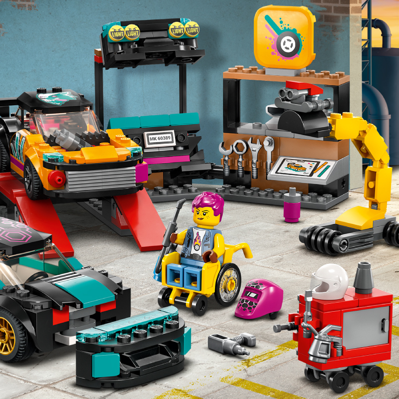 Đồ Chơi Lắp Ráp LEGO City Trạm Ga-Ra Nâng Cấp Xe Đua 60389