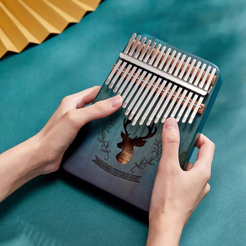 Đàn Kalimba Cega 17 Phím Gỗ Nguyên Tấm Mahogany Cao Cấp Kèm Full Phụ Kiện (GT, Bọc ngón tay, Búa, Túi nhung, khăn lau)