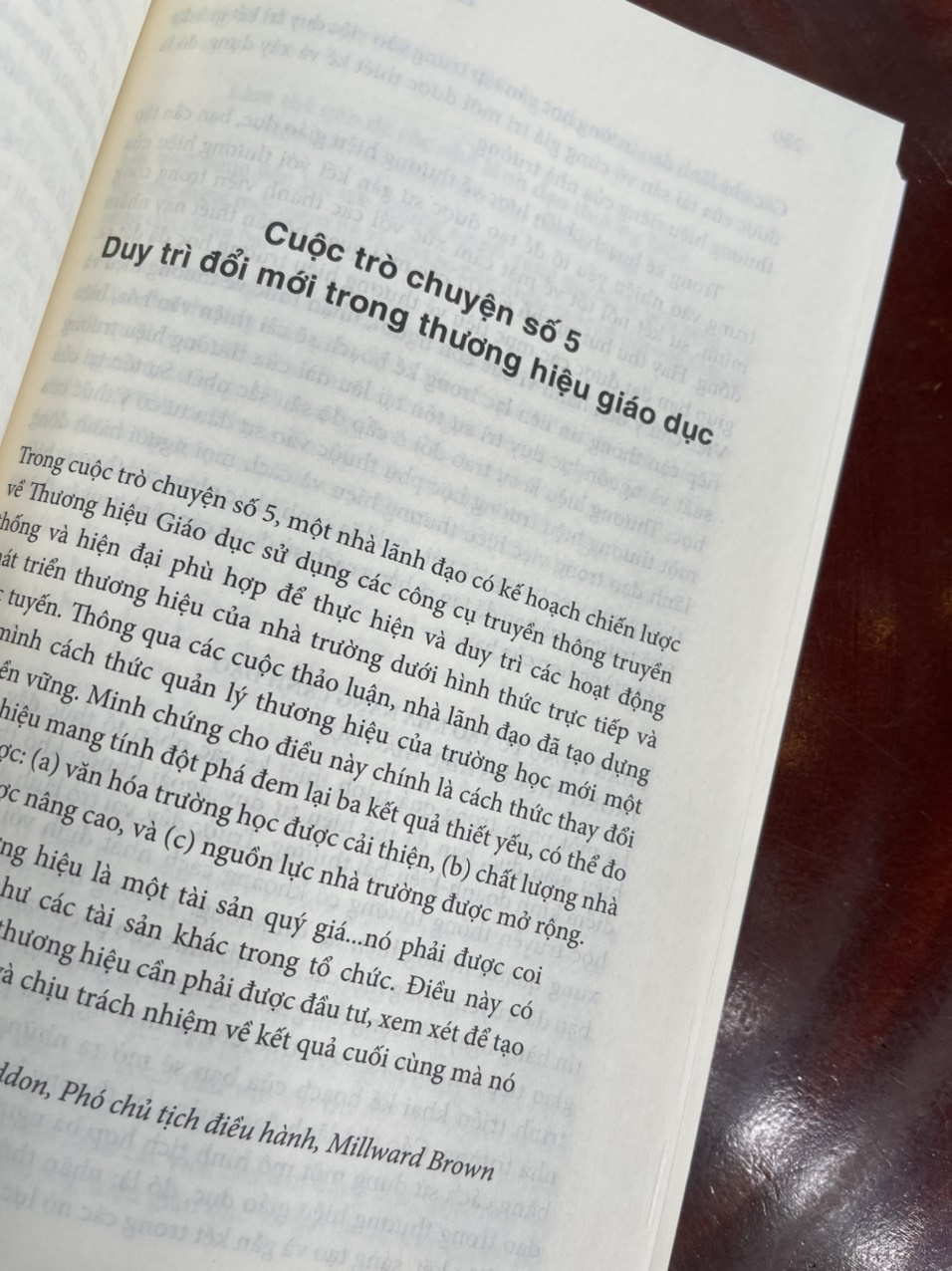 THƯƠNG HIỆU GIÁO DỤC - Eric Sheninger và Trish Rubin - ThS Phạm Lệ Thuỷ và ThS Nguyễn Thị Mai Hà dịch - Khải Minh Books – bìa mềm