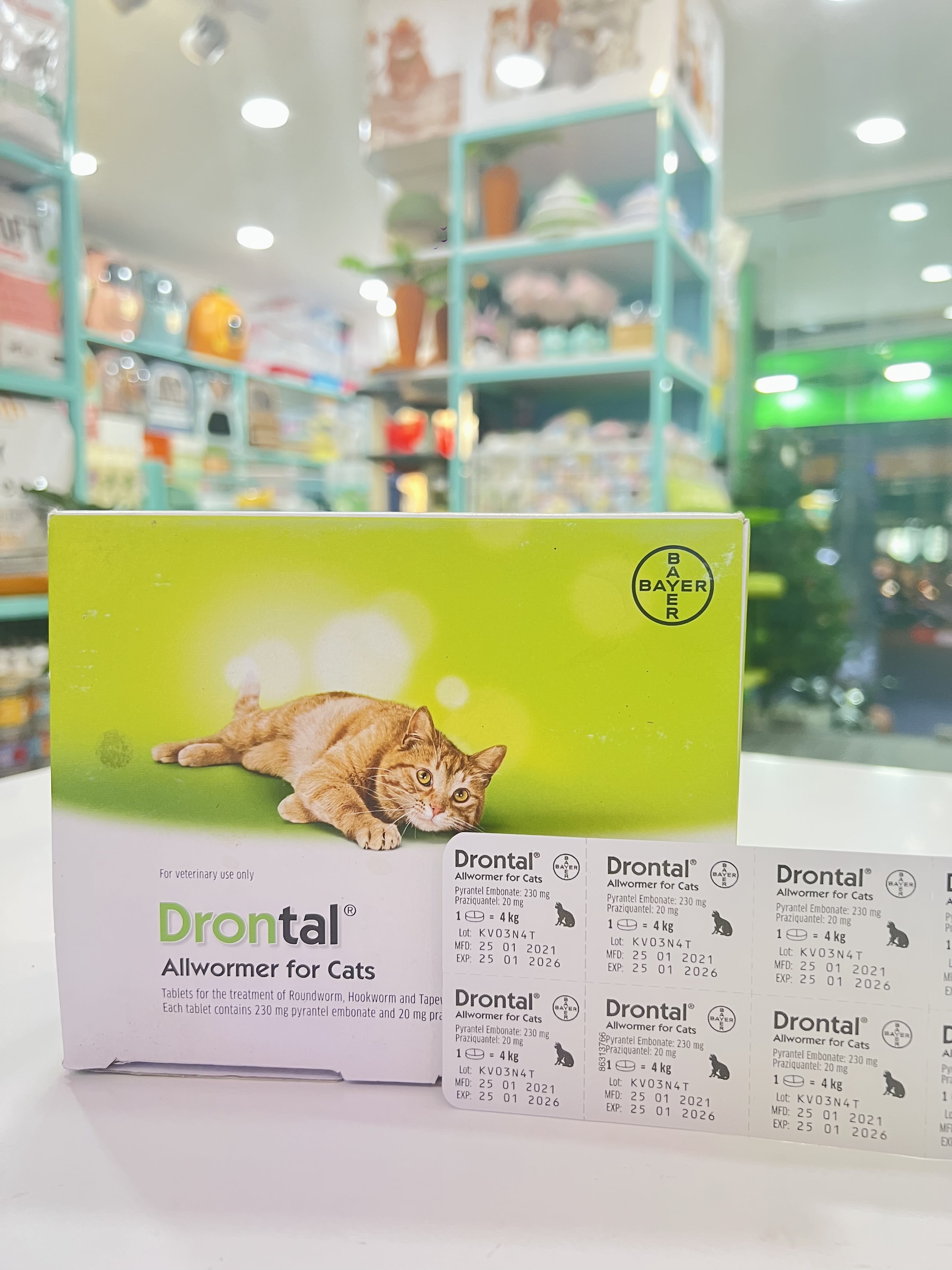 Xổ giun drontal cho mèo(1v/4kg)