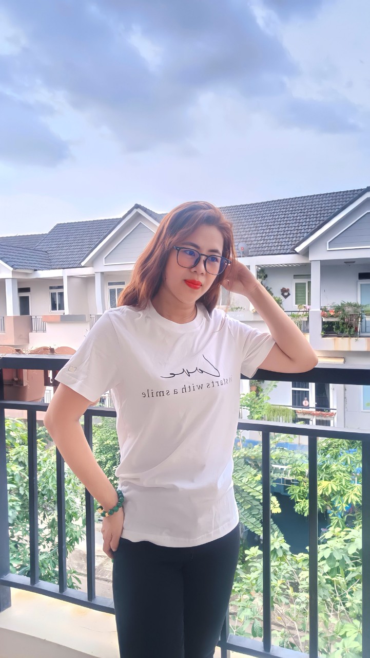 Áo Thun Nữ Đẹp Hàng Cao Cấp , Chất Liệu Thun Cotton 100%, Chất Dày Mịn Thoáng Mát, Thấm Hút Mồ Hôi Tốt, Màu Trắng - Đen, Mã LO1109001