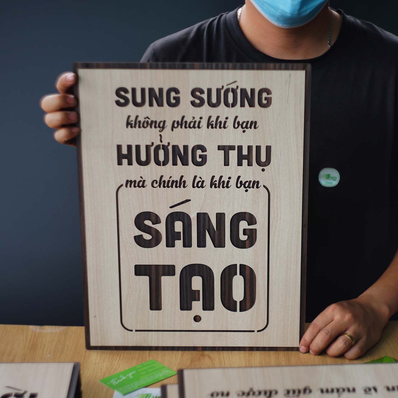 Tranh tường cao cấp TBIG108: Sung sướng không phải khi bạn hưởng thụ mà là khi bạn sáng tạo