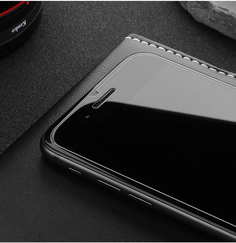 Miếng dán kính cường lực cho iPhone SE 2020 / iPhone 7 / iPhone 8 trang bị độ cứng 9H, mỏng 0.3mm, hạn chế bám vân tay