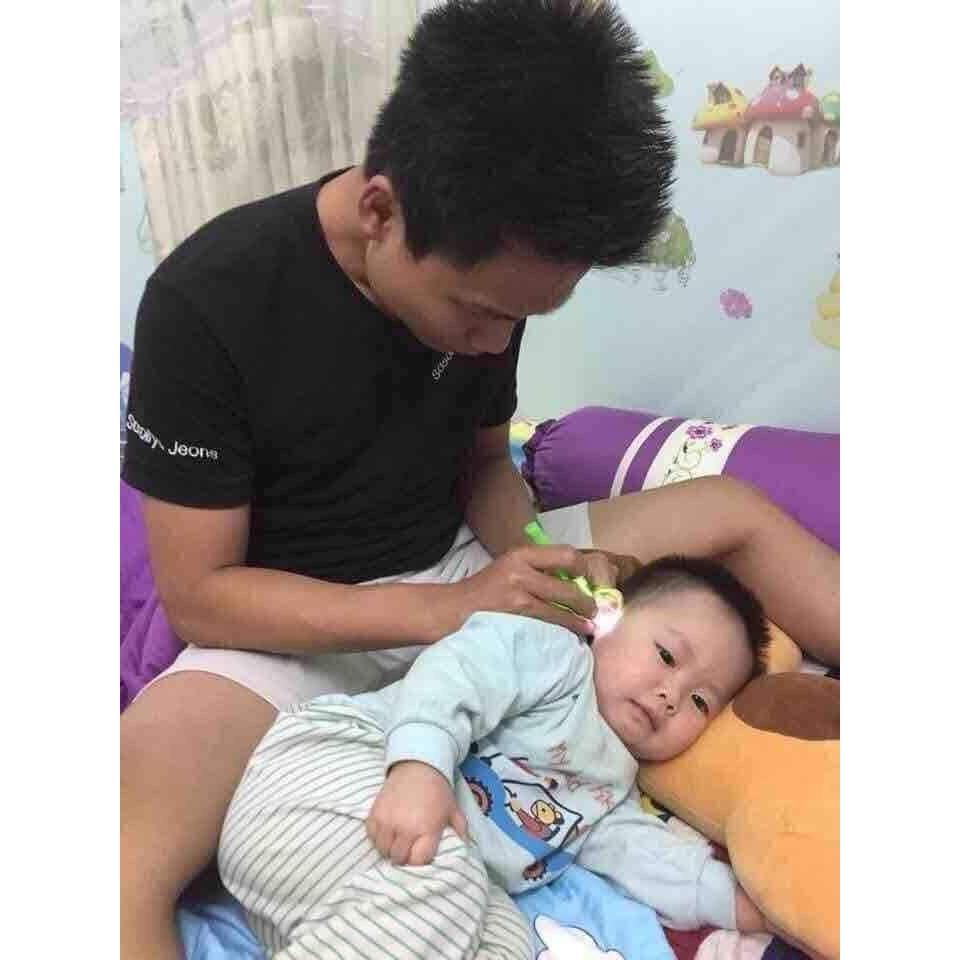 Dụng cụ lấy ráy tai có đèn