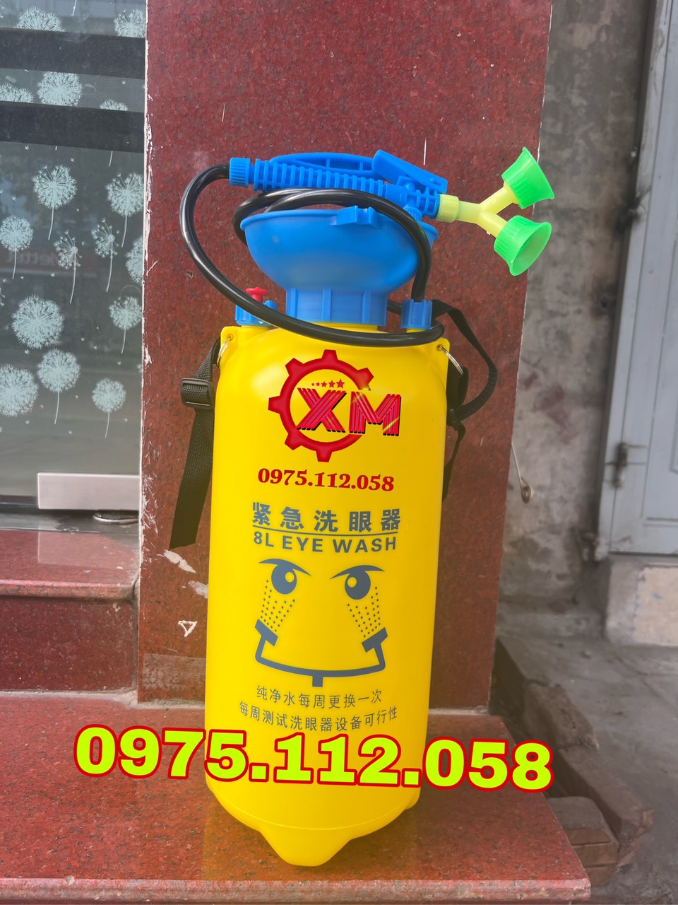 Máy rửa mắt khẩn cấp di động cầm tay 8 lít,bình rửa mắt khẩn cấp 8 lít,thiết bị rửa mắt 8 lít