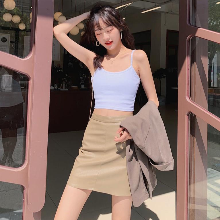 Áo hai dây nữ croptop Madela 100% Cotton, co dãn thoải mái dáng ôm cực thoải mái cho mùa hè, có hai màu đen trắng dễ phối đồ
