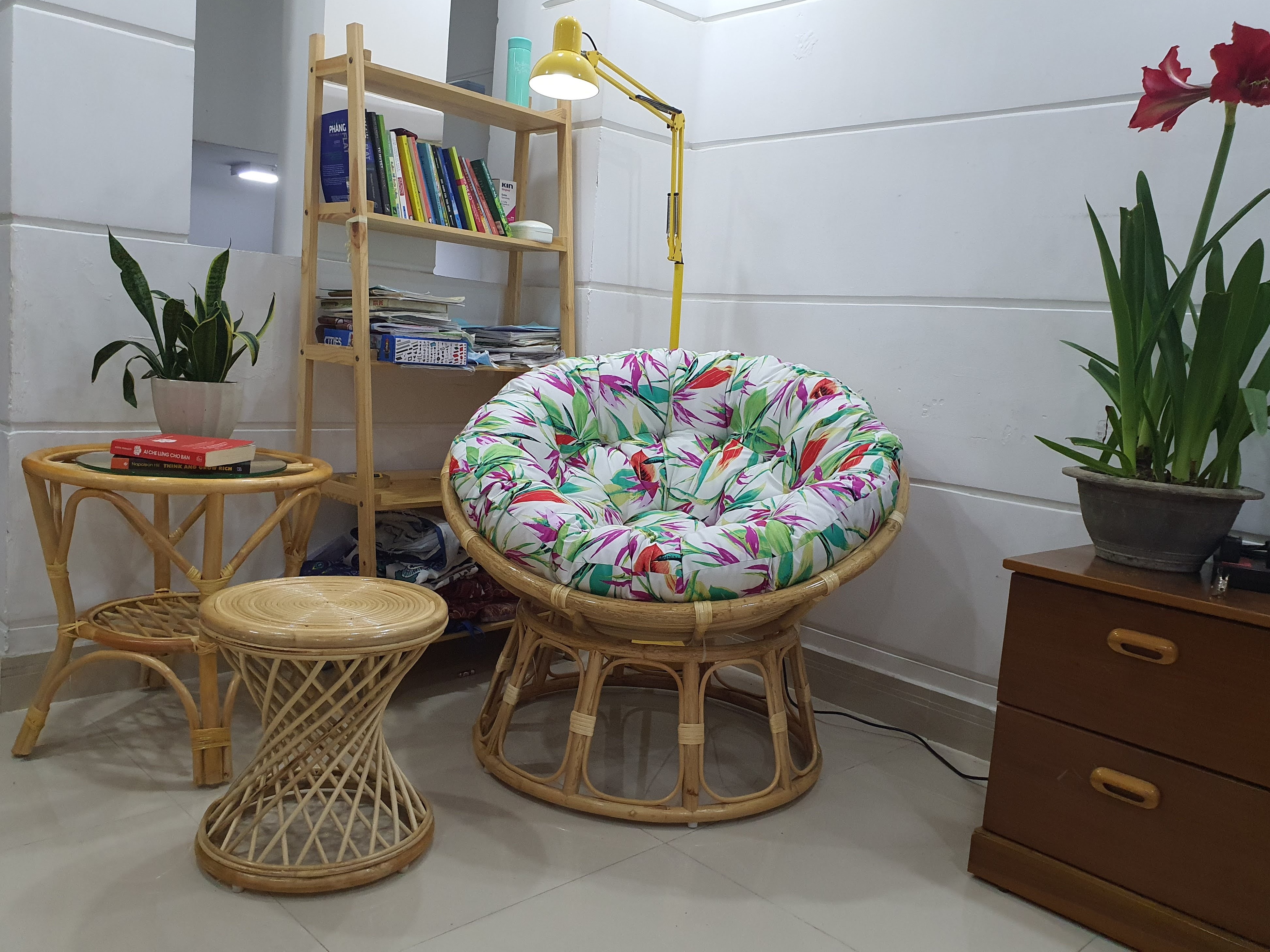 Ghế thư giãn papasan hoạ tiết hoa lá