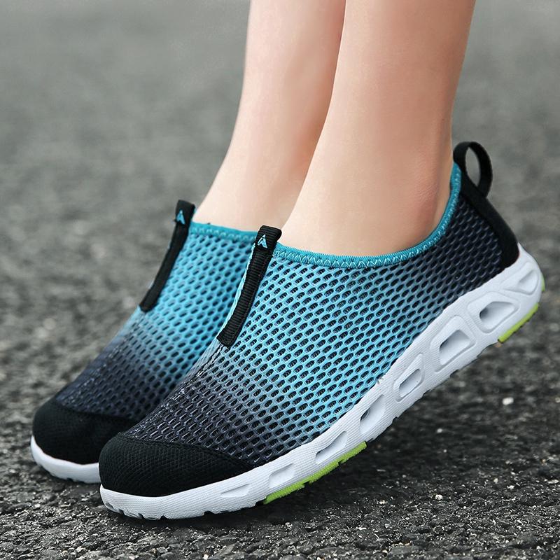 2020 Fashion women outdoor soft running sneakers casual sport shoes