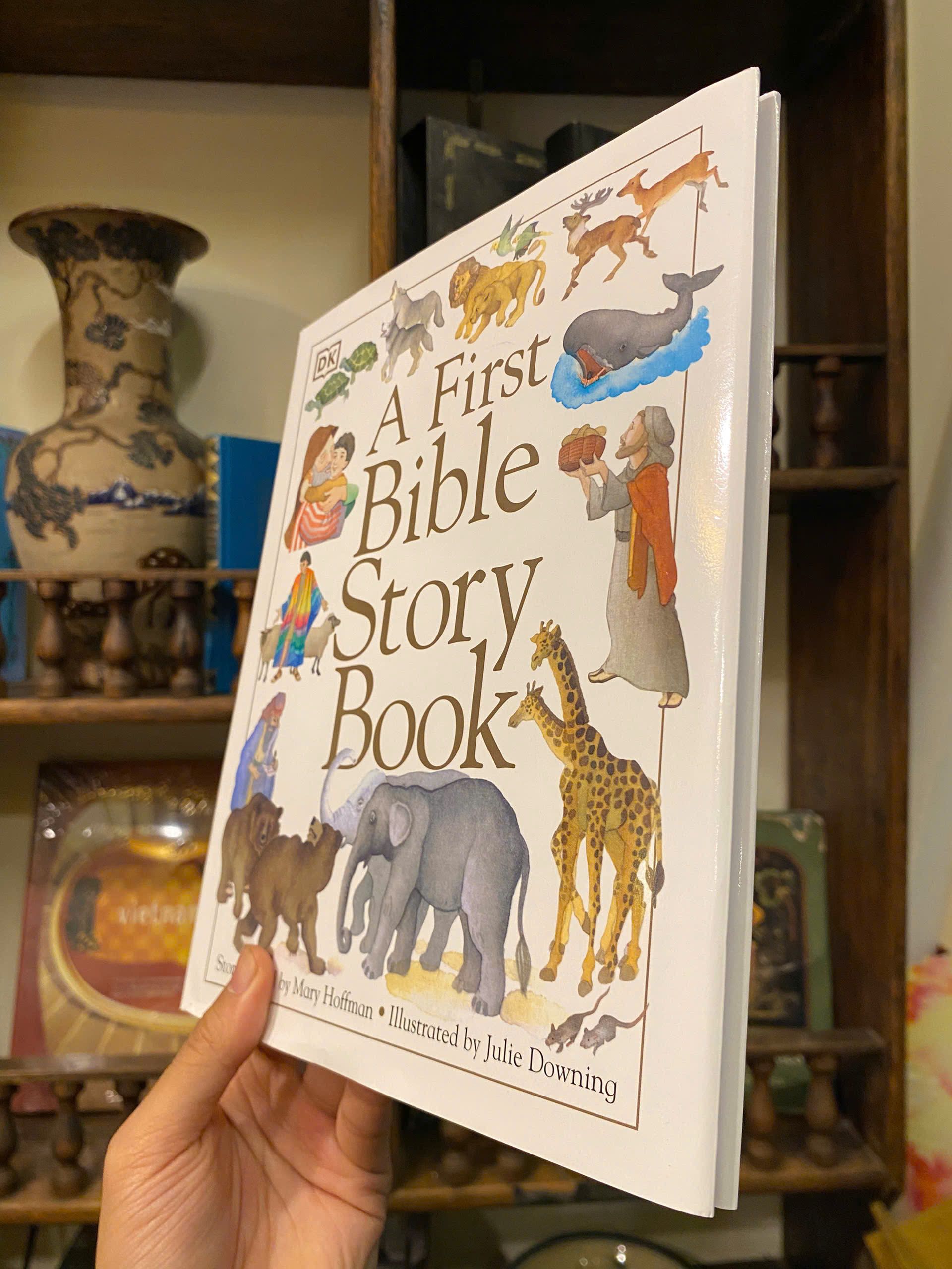 Sách - A First Bible Story Book by Mary Hoffman | Children's Picture Book | Sách bìa cứng