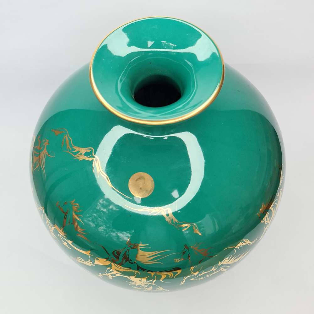 Bình Hút Lộc Gốm Sứ Xanh Ngọc Vẽ Vàng Bát Mã - Mã Đáo Thành Công - S2 - Mx - Đường Kính 16 Cm - Cao 17 Cm