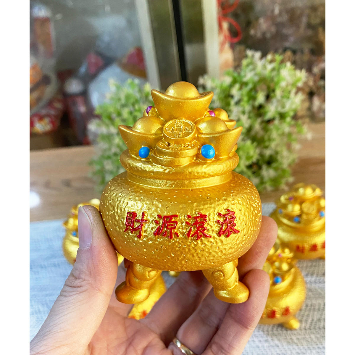 Chậu vàng Tài Lộc 8cm giúp Chiêu Tài Tấn Lộc