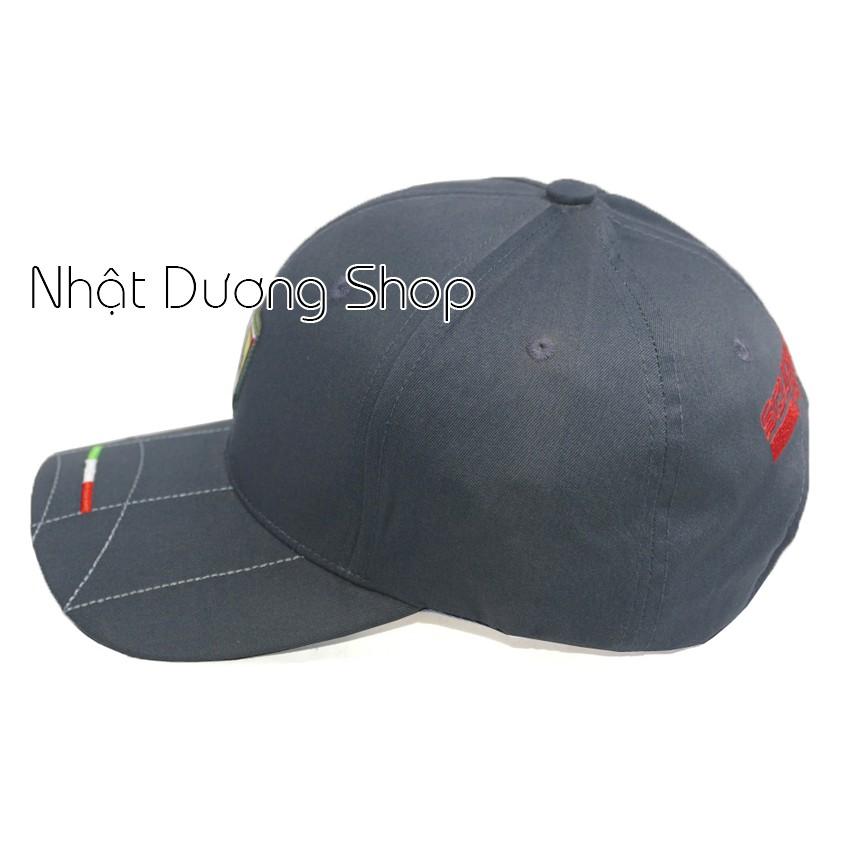 Nón kết nam đẹp logo nhựa mềm ngựa vàng, khóa gài Ferrari