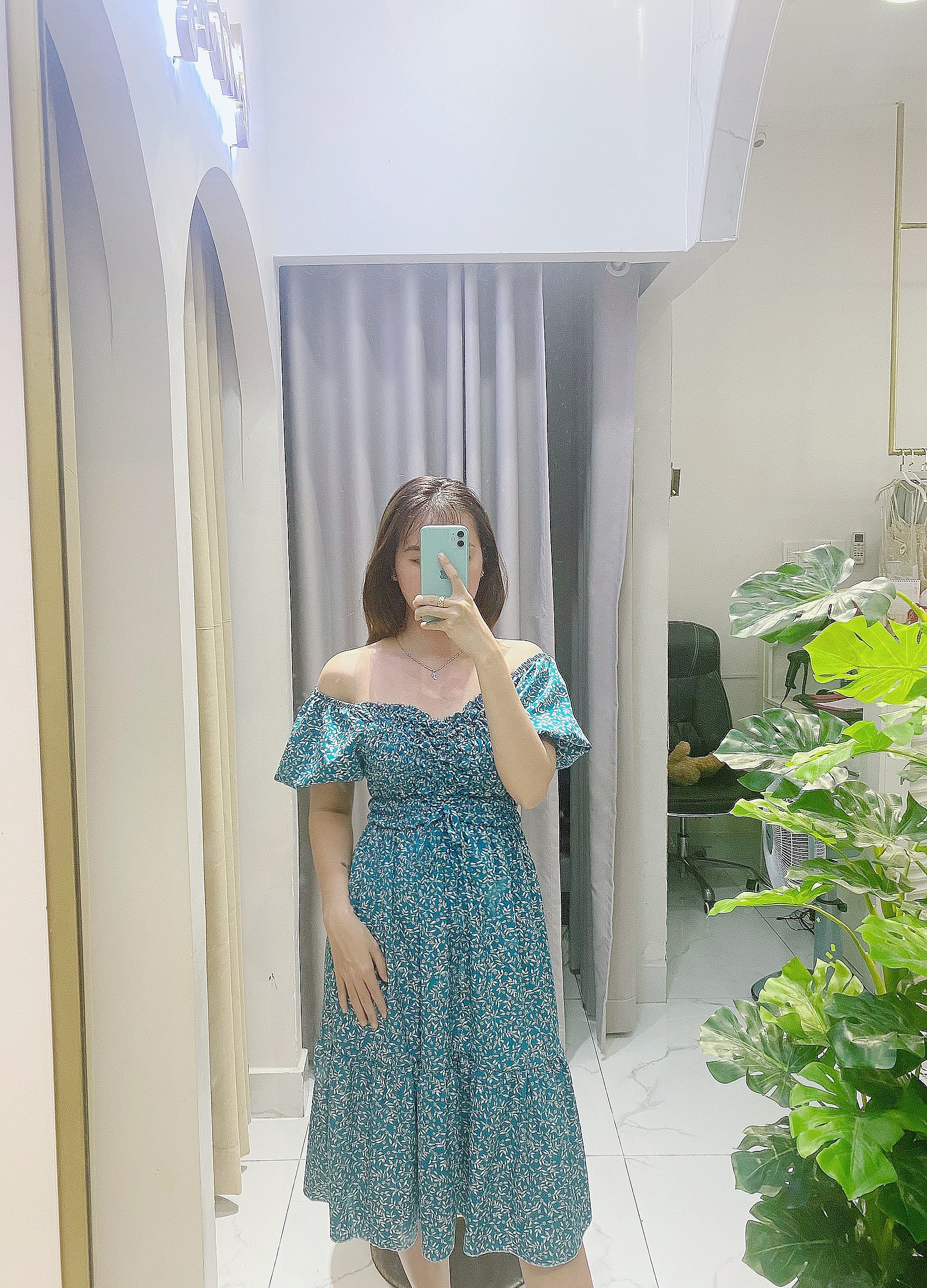Váy đầm nữ dáng dài, kiểu bẹt vai gút ngực, chất vải bao mát không nhăn V006