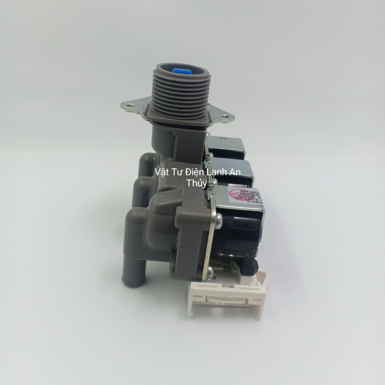 Van cấp nước máy giặt AQUA cửa ngang 3 cổng