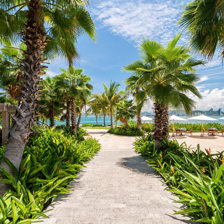 Alibu Resort 5* Nha Trang - Buffet Sáng, Hồ Bơi Vô Cực, Khách Sạn Mới Cực Đẹp, Bên Vịnh Biển Nha Trang, Dành Cho 02 Người Lớn 02 Trẻ Em Dưới 12 Tuổi