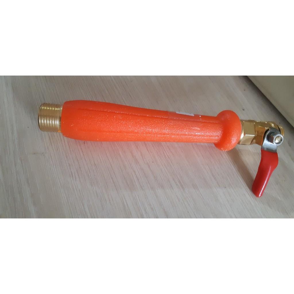 Tay cầm bình xịt thuốc khóa van bi