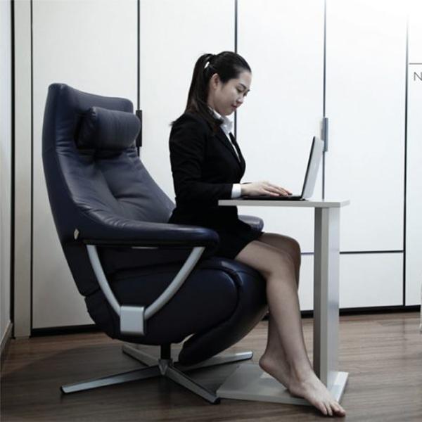 Bàn bên Owen Jang In 1402000001-03